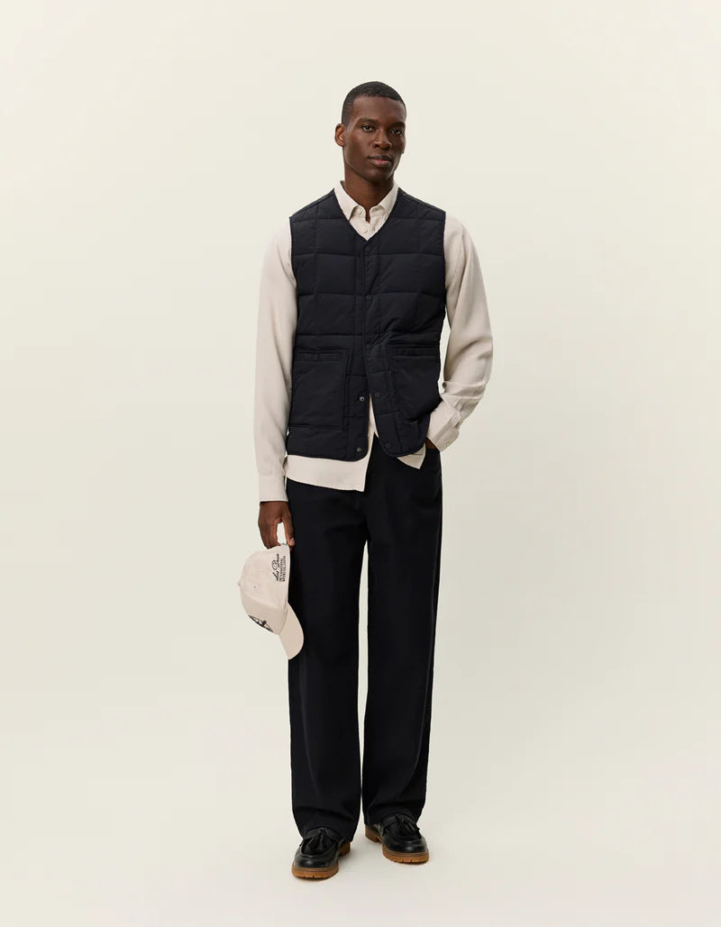LES DEUX Matt Vest | Black