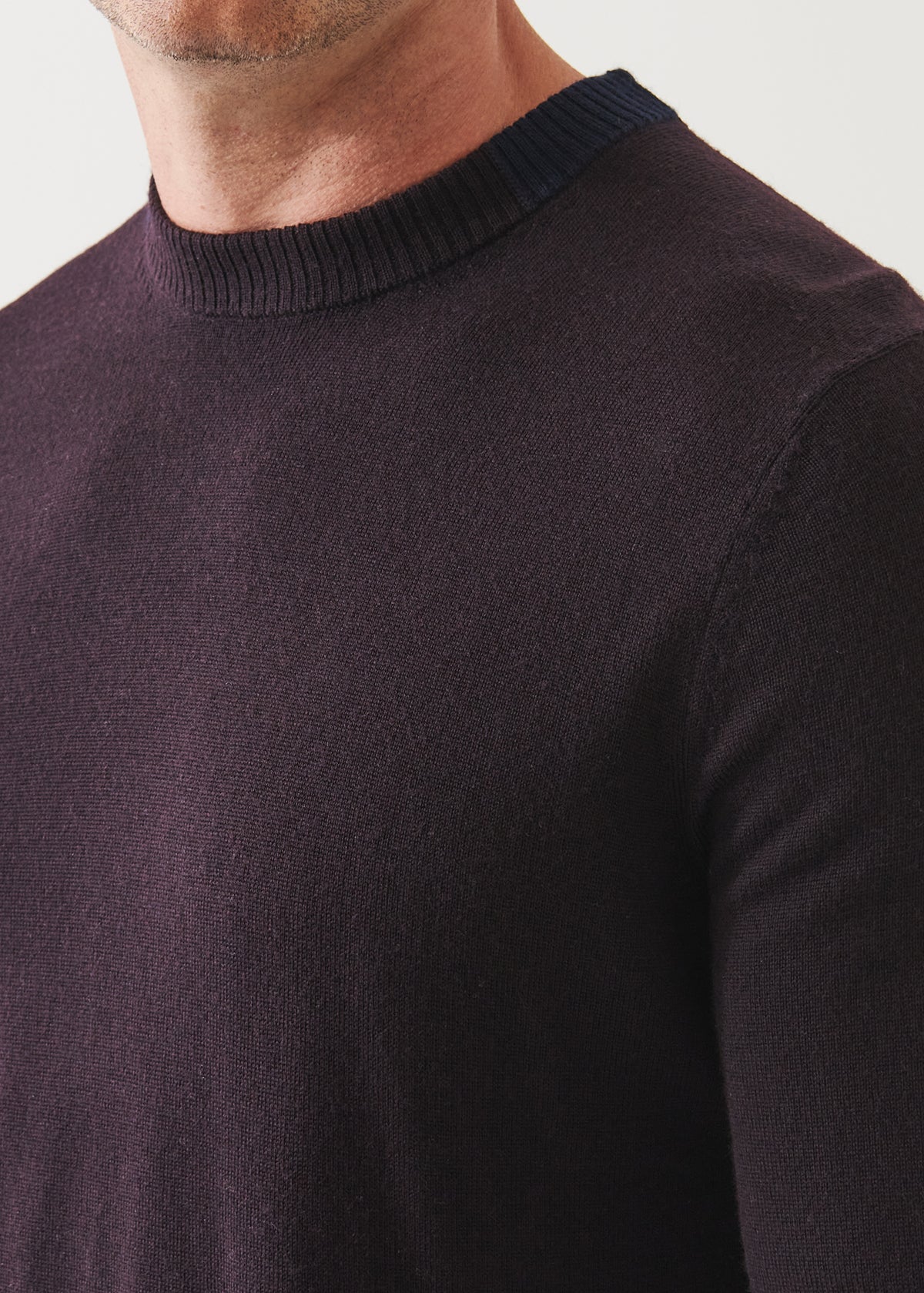 PATRICK ASSARAF Collar Contrast Crew Sweater | Bordeaux