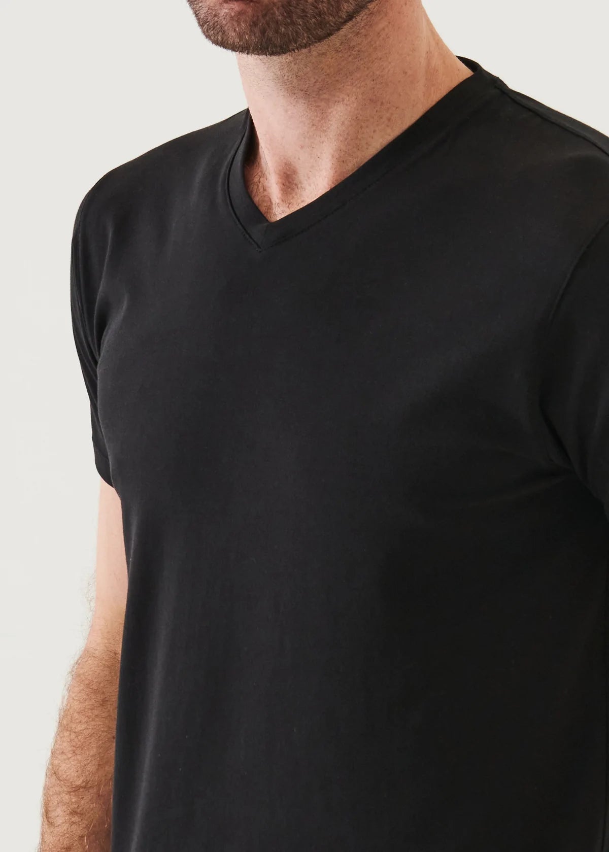 PYA V-Neck T-Shirt | Black
