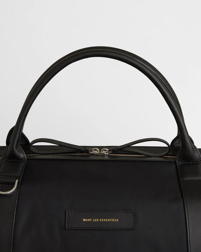 WANT LES ESSENTIALS Kelowna Holdall with Logo Strap