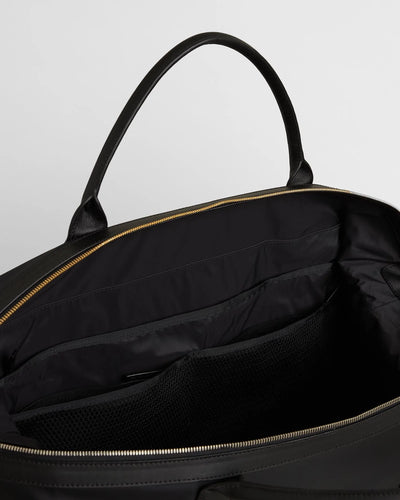 WANT LES ESSENTIALS Kelowna Holdall with Logo Strap